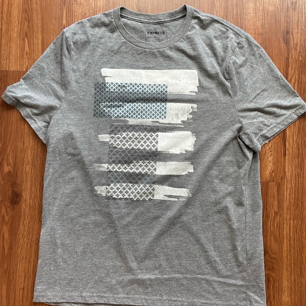 Express Graphic Tee